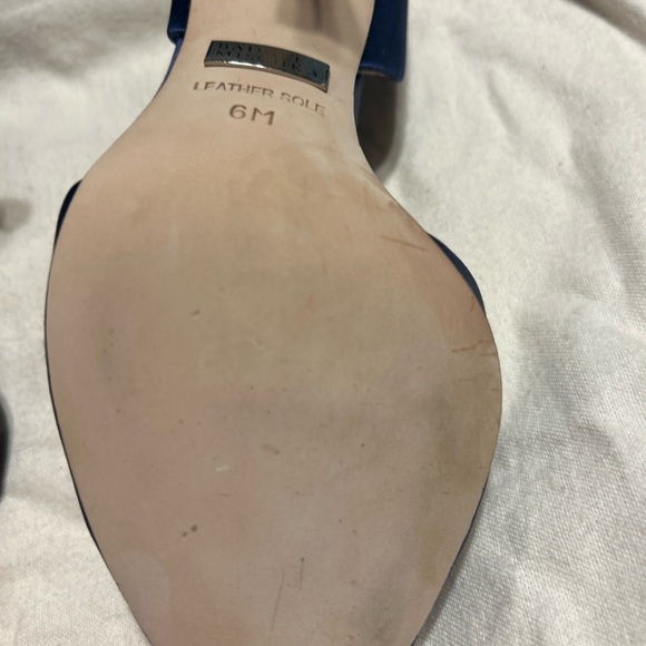 Bagdley Mischka Navy Blue Satin Lacie Pump Size 6M - Picture 6 of 8
